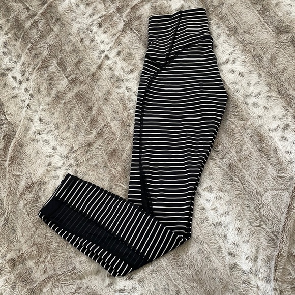 lululemon athletica Pants - lululemon train times 7/8th